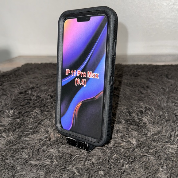 11 Pro Max Case with Belt Clip Holster 🔥✅‼️ - Picture 3 of 11